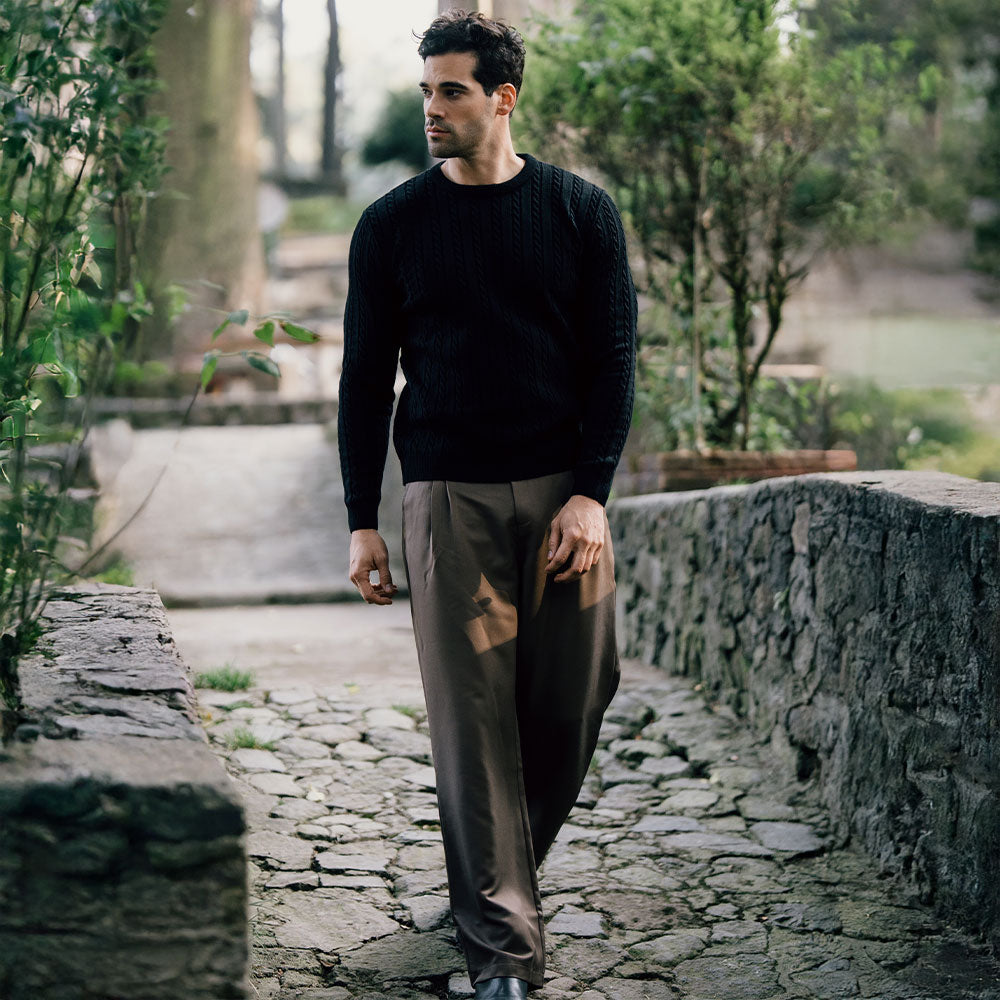 Outfit Black Cable & Espresso Trouser