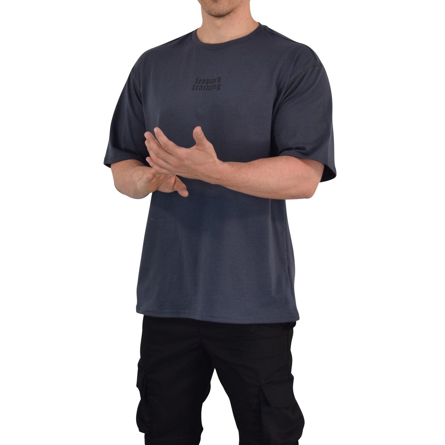 Playera Oversized Solid Gray Must Train With Beasts