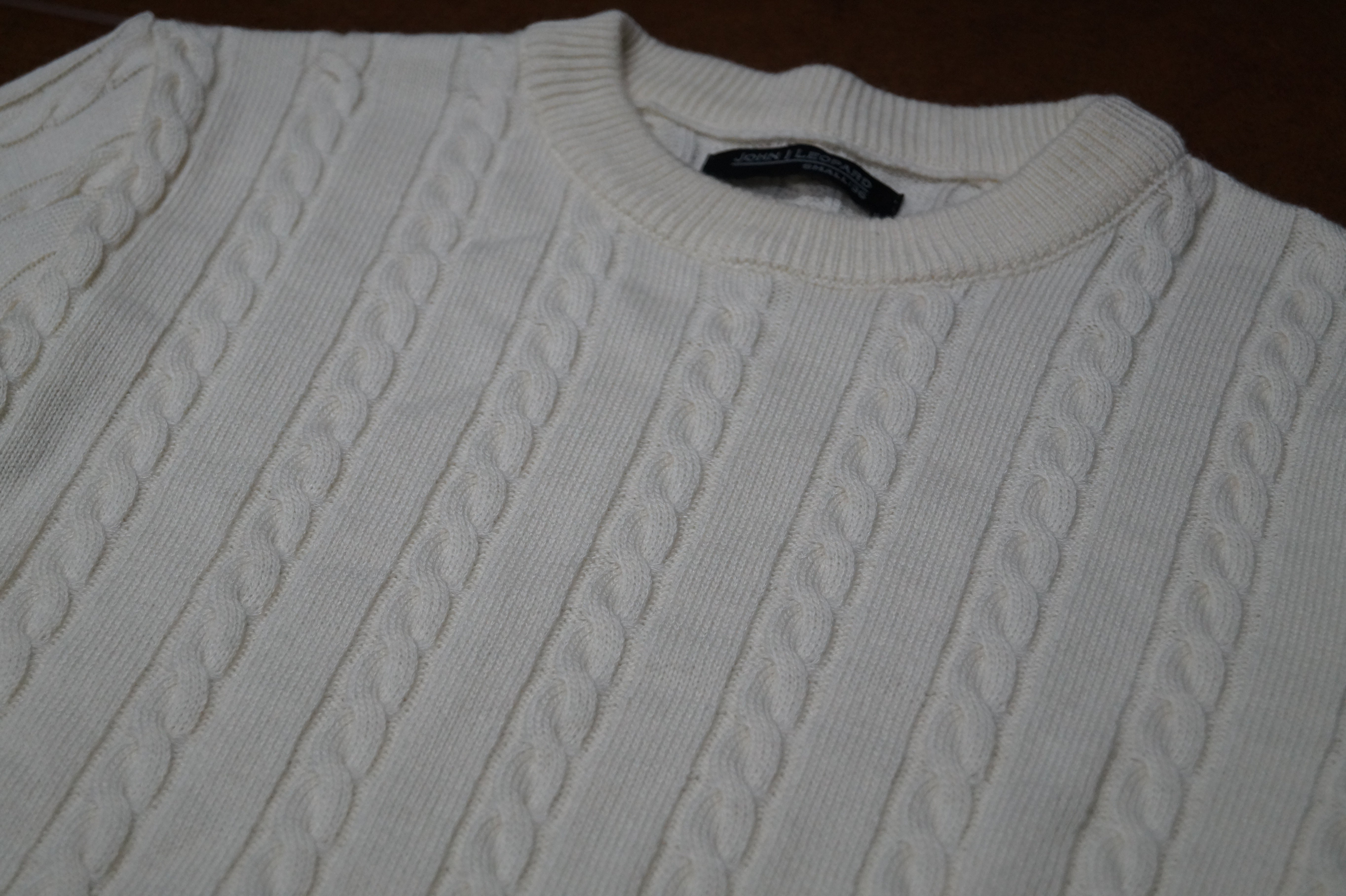 Crewneck Cable Knit Sweater Raw Cream