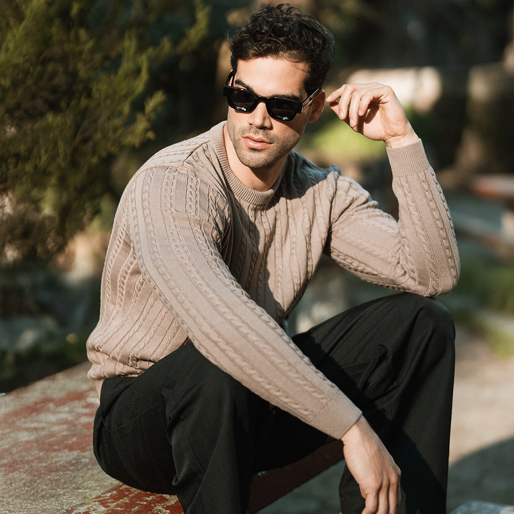 Crewneck Cable Knit Sweater Light Bown