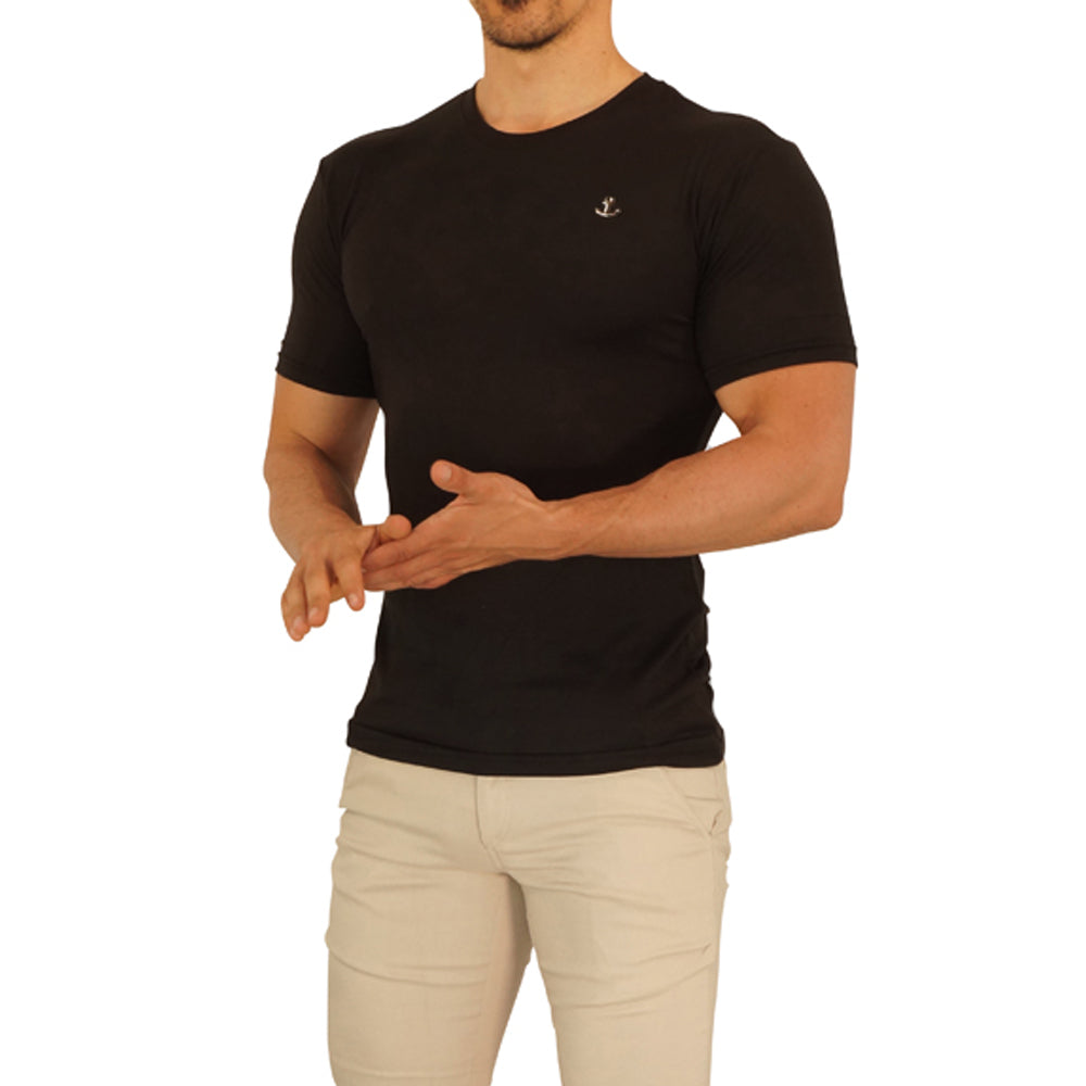 Playera Manga Corta Negra Metal Emblem