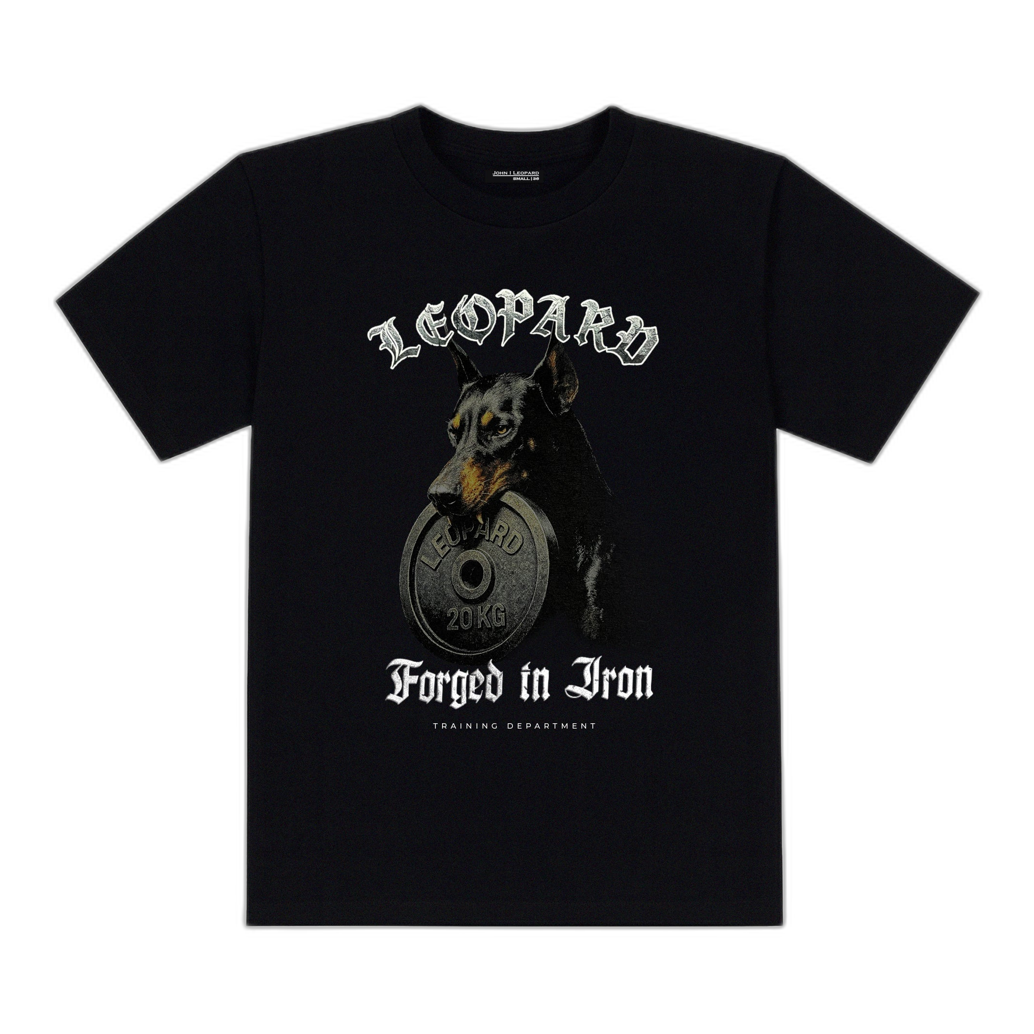 Playera Oversized Tshirt Doberman Forged In Iron