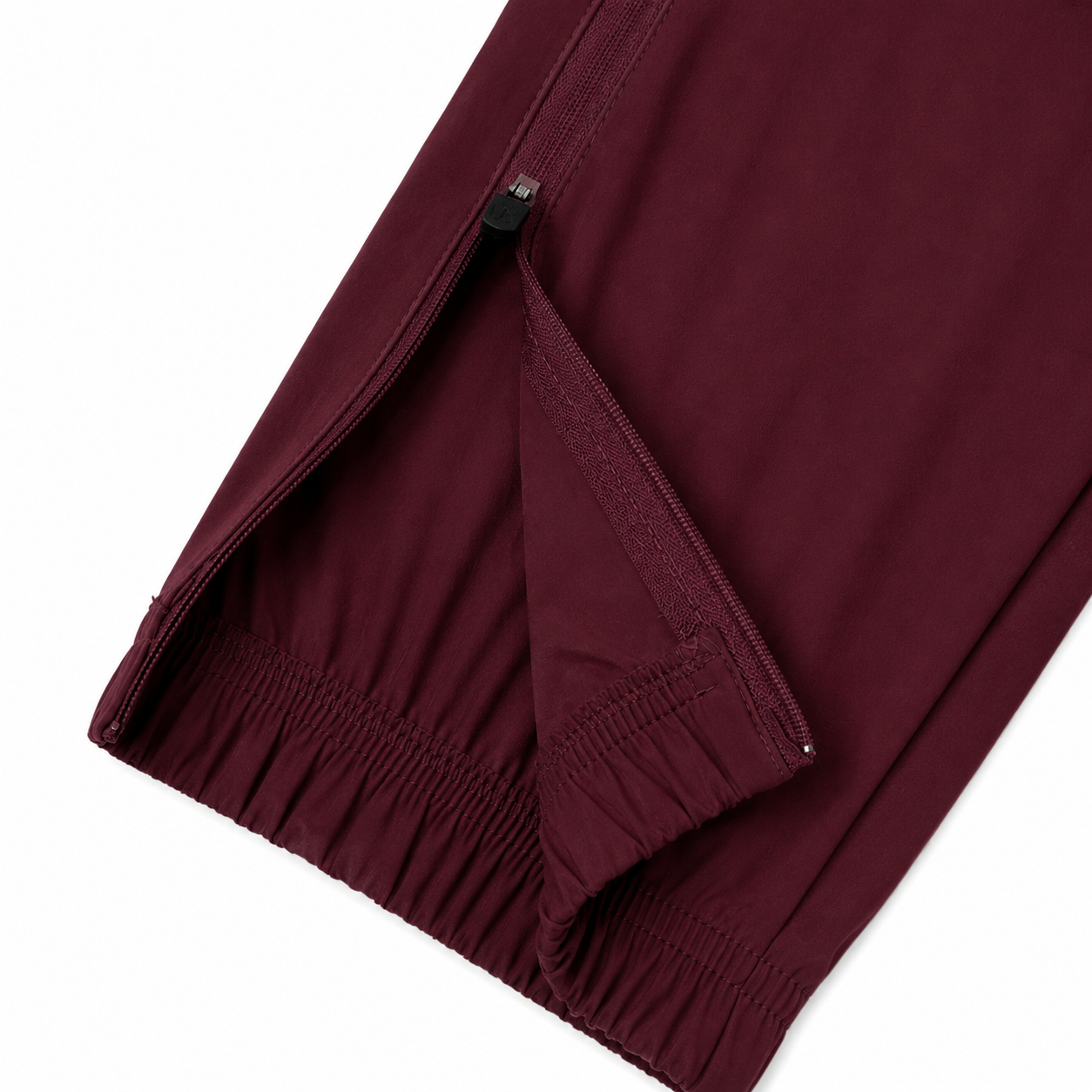 Motion Series Cargo Jogger Burgundy