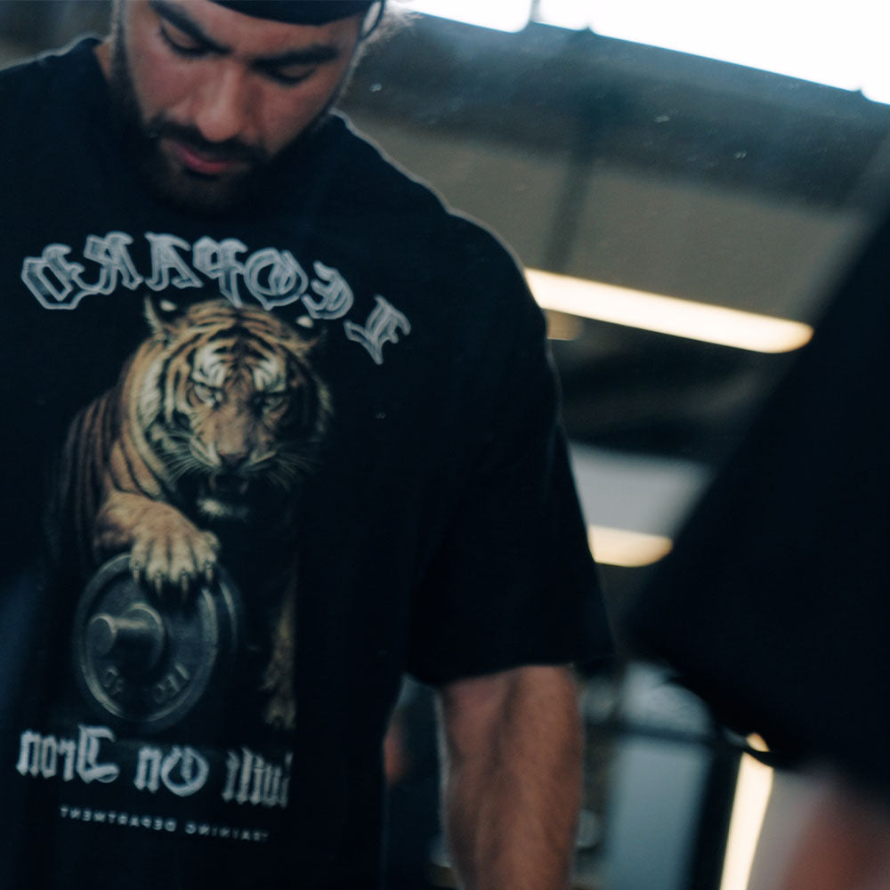 Playera Oversized Tshirt Tiger Built On Iron