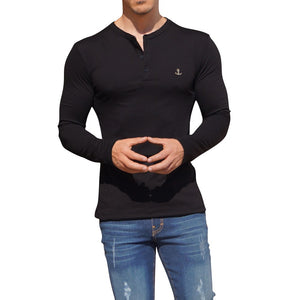 Playera Henley Manga Larga Metal Emblem Negro