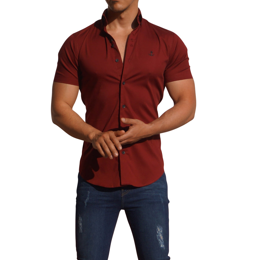 Color Vino Pantalon Beige Camisa Roja Hombre Outfit Camisa Rojo